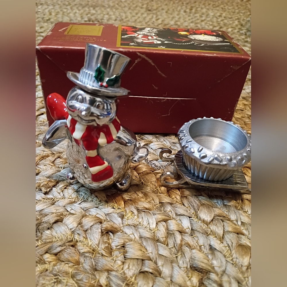 Lenox Yuletide Snowman Votive Holder Cupcake Sled